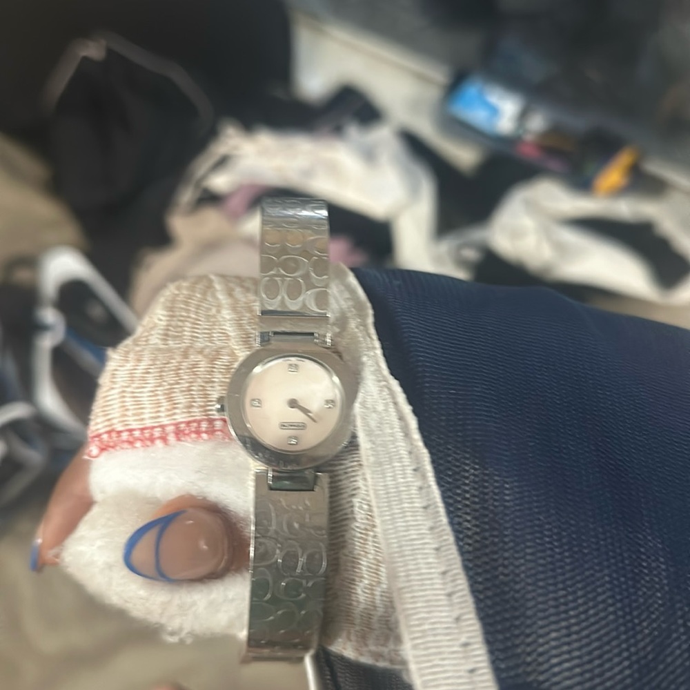 Watch for women- Coach- needs new batteries